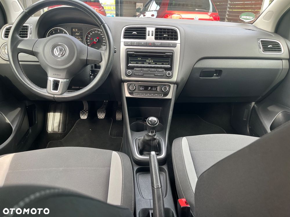 Volkswagen Polo 1.4 16V Comfortline - 16