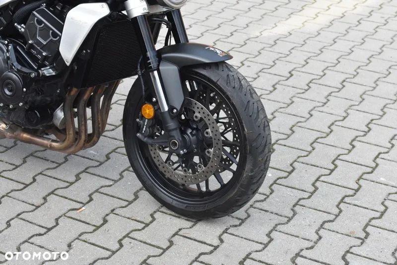 Honda CB - 5