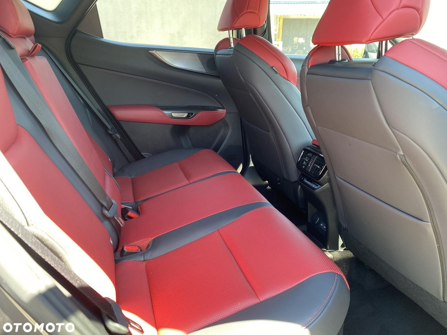 Lexus NX - 14