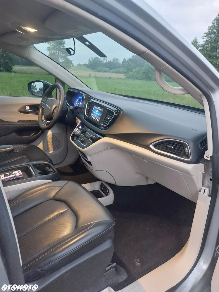 Chrysler Voyager - 10