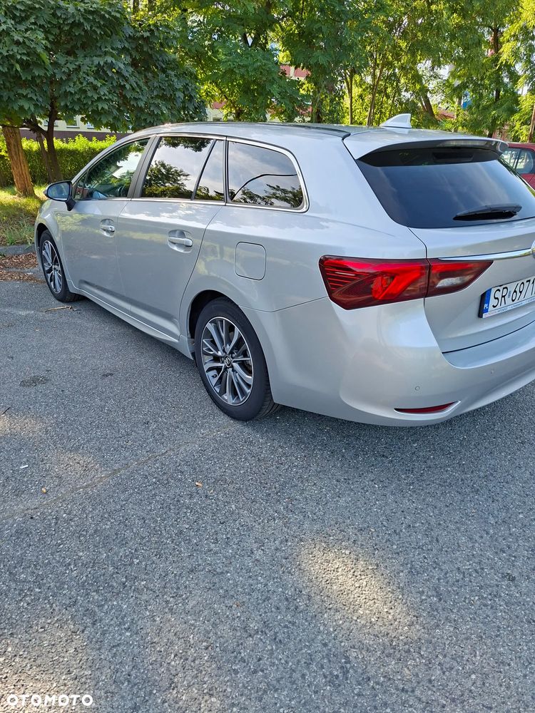 Toyota Avensis 1.8 Prestige - 8