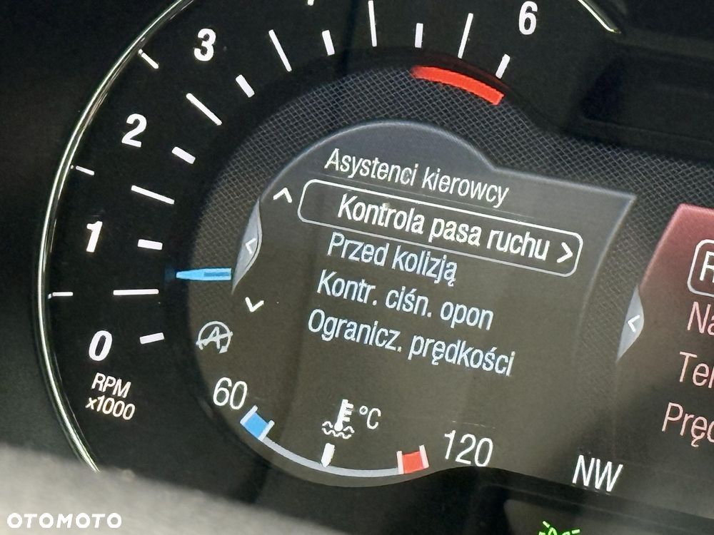 Ford S-Max 2.0 EcoBlue Titanium - 22