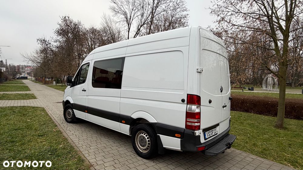 Mercedes-Benz Sprinter - 13