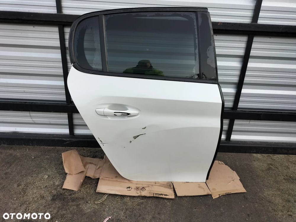 DRZWI PRAWY TYŁ PEUGEOT 208 II   2019- - 11
