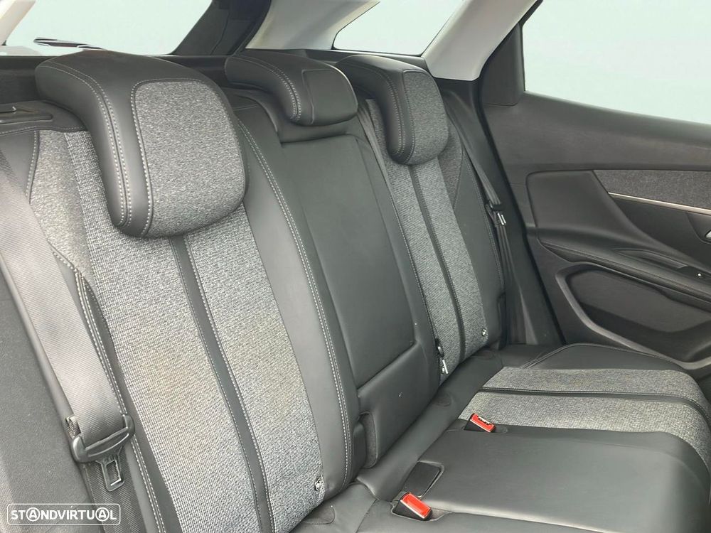 Peugeot 3008 1.2 PureTech Allure - 15