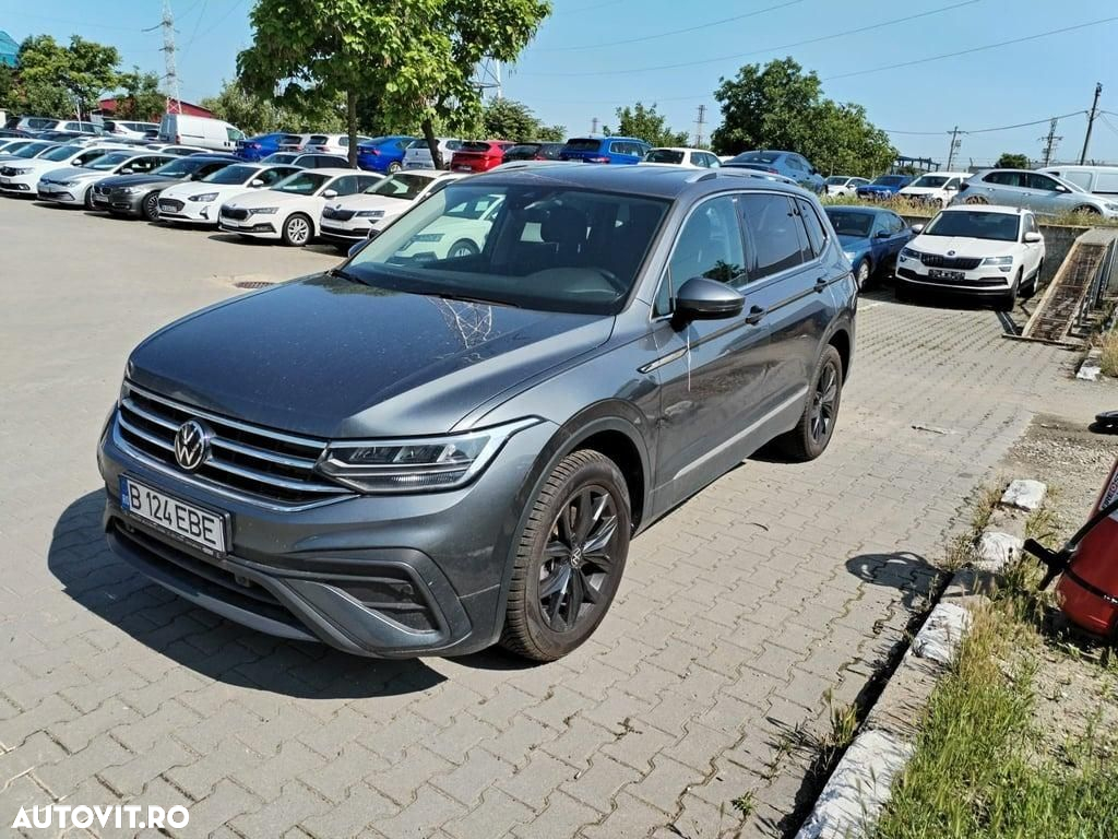 Volkswagen Tiguan - 2