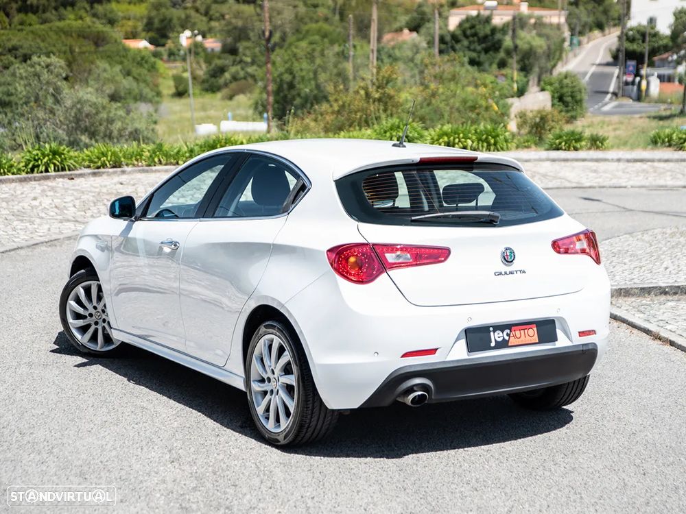 Alfa Romeo Giulietta 1.6 JTDM Super TCT - 6