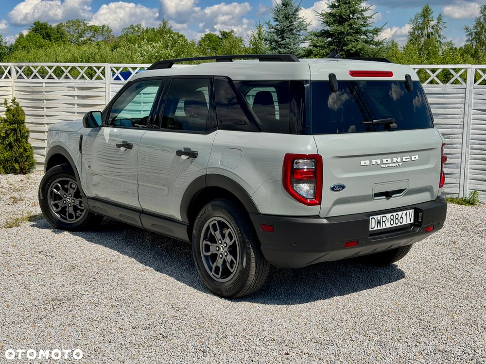Ford Bronco - 2