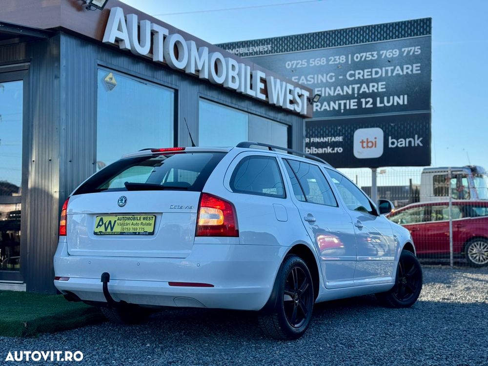 Skoda Octavia Combi 2.0 TDI Elegance Automatic - 4