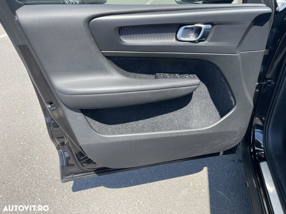 Volvo XC 40 D3 AWD R-Design - 21