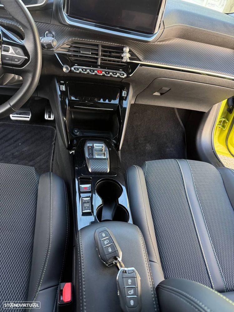 Peugeot e-208 50 kWh GT - 13