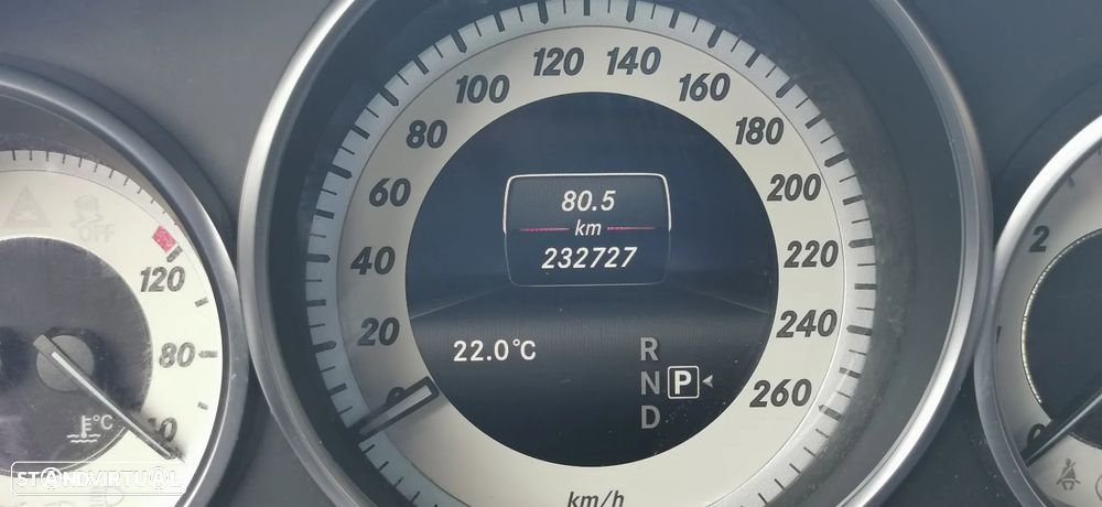 Mercedes-Benz E 250 BlueTEC 4Matic 7G-TRONIC Edition - 6