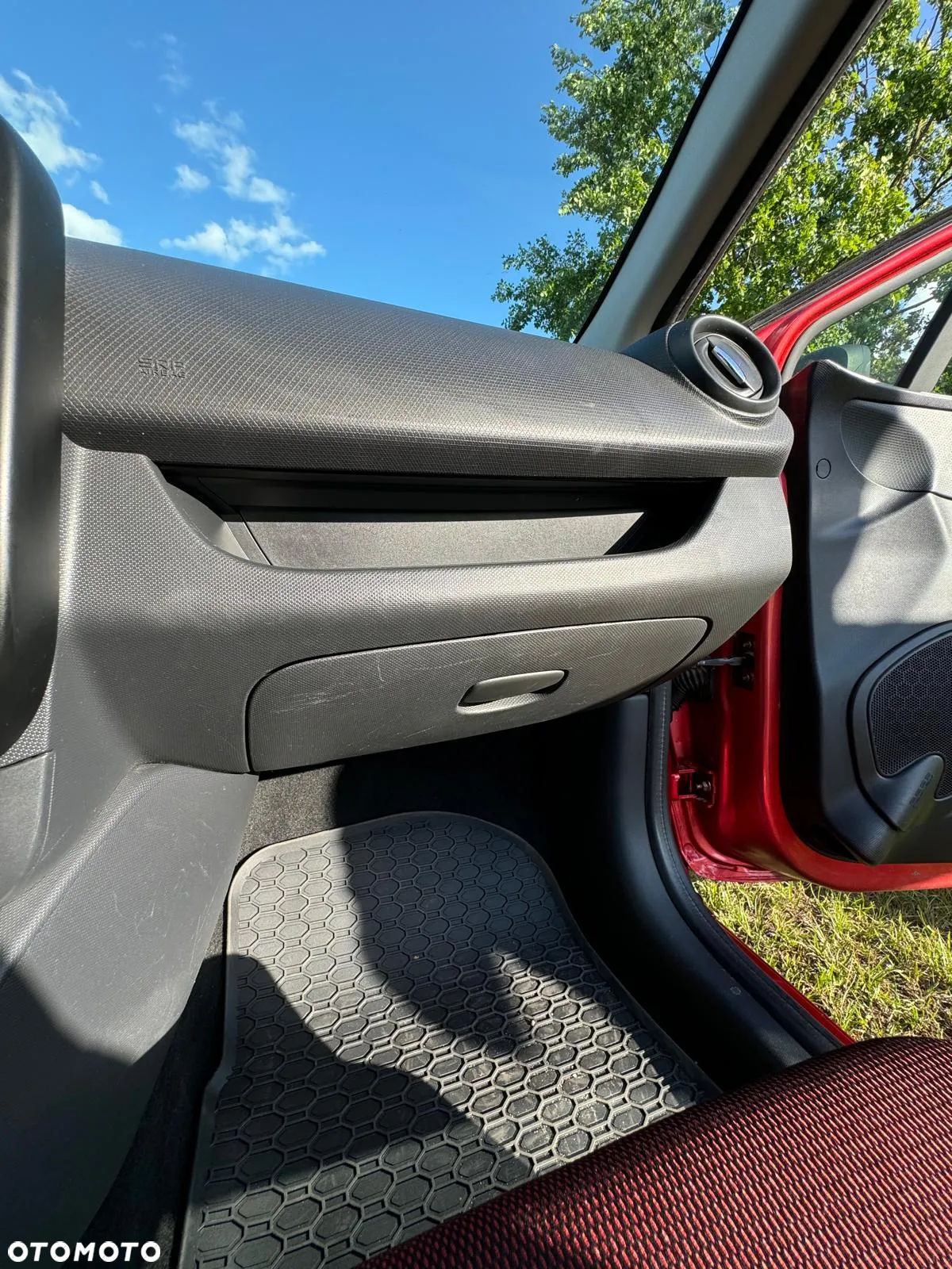Renault Clio - 17