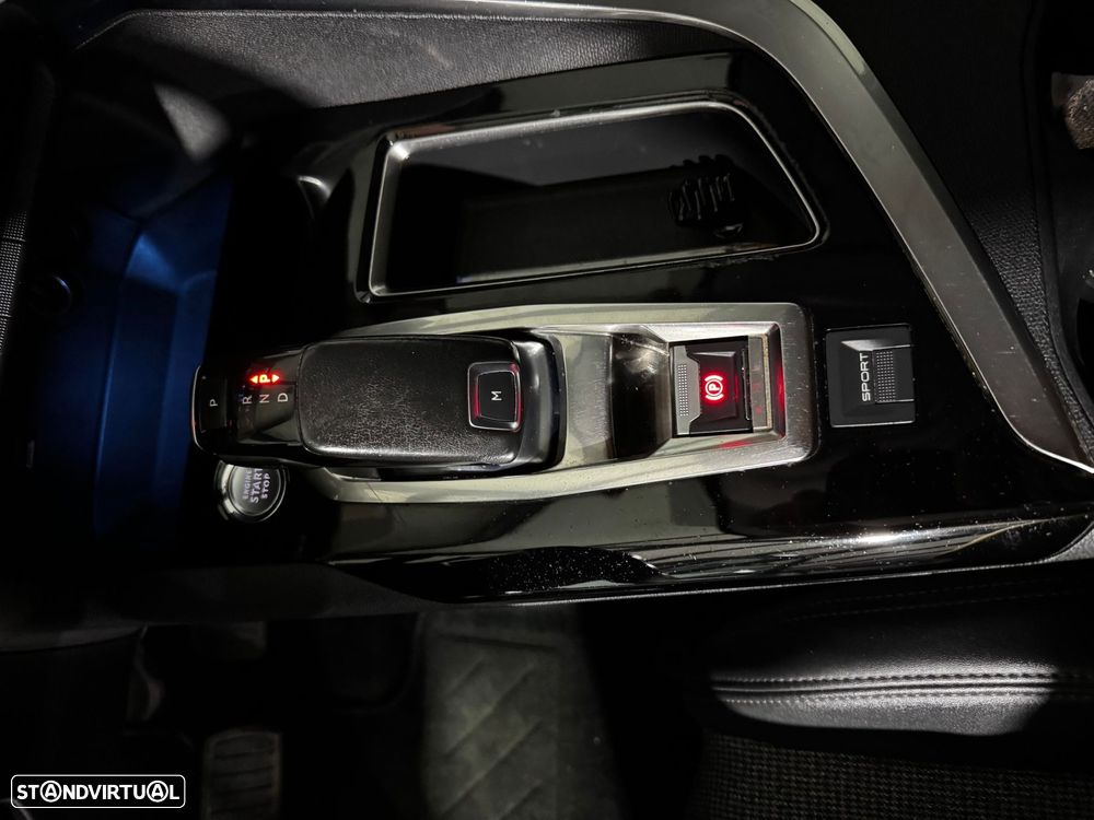 Peugeot 3008 1.5 BlueHDi Allure EAT8 - 21