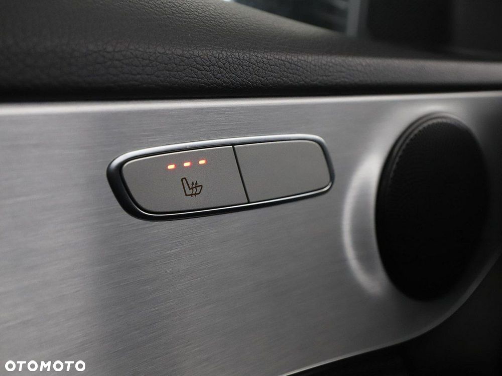 Mercedes-Benz Klasa C 180 - 33