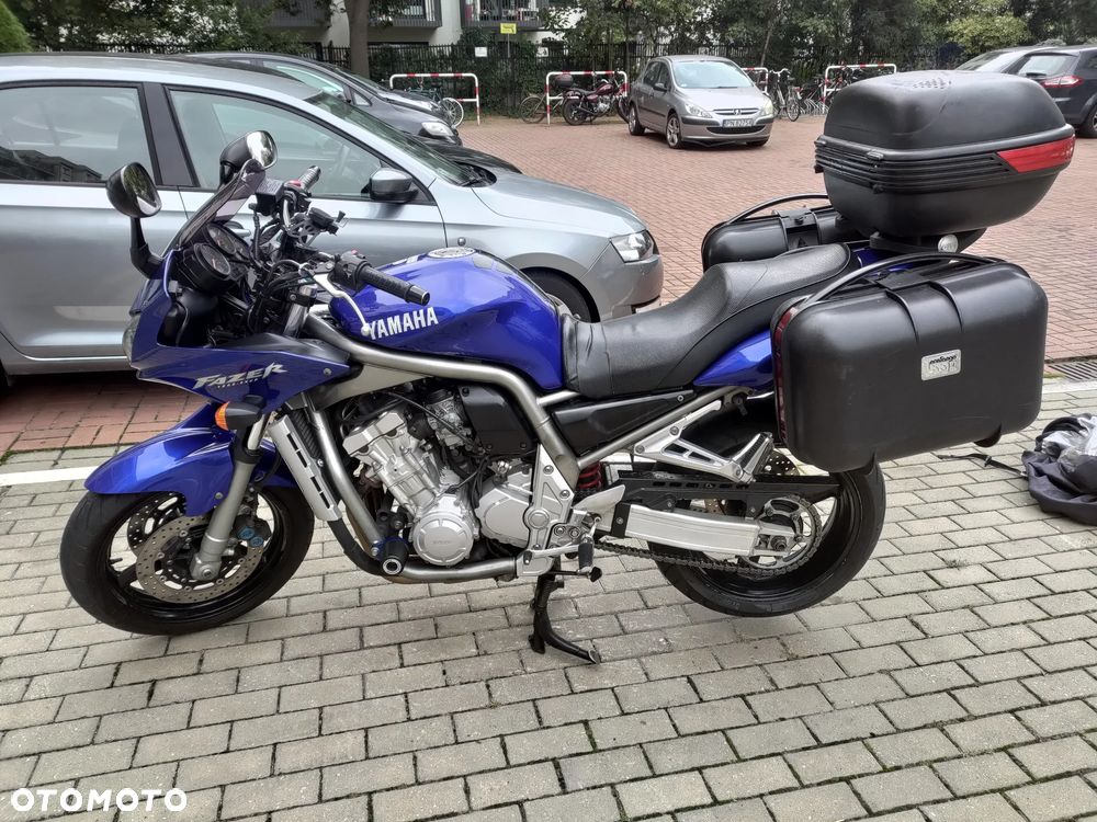 Yamaha FZS - 1