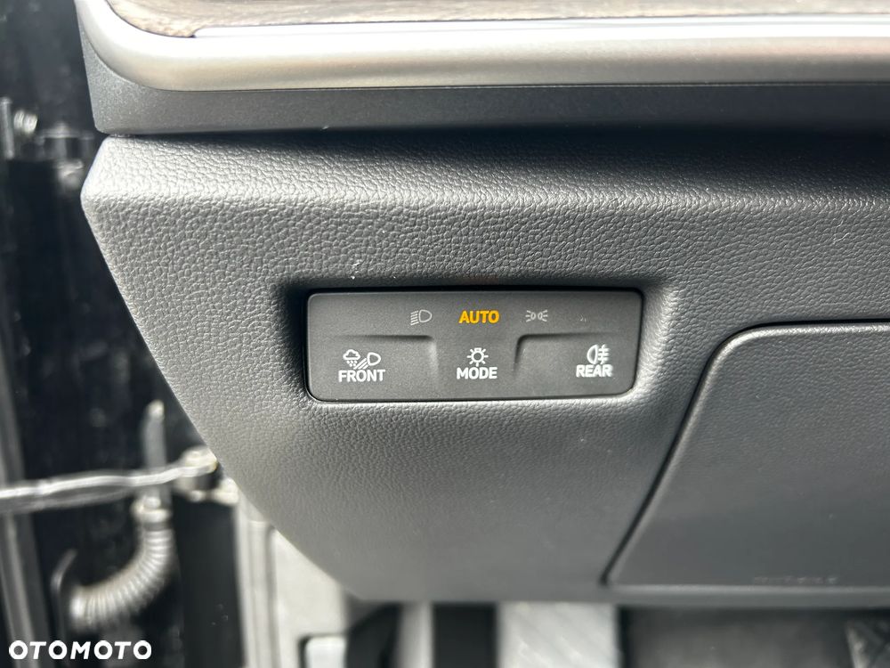 Skoda Superb 2.0 TDI SCR 4x4 L&K DSG - 19