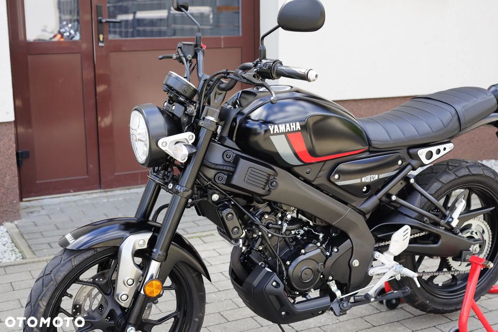 Yamaha XSR - 26