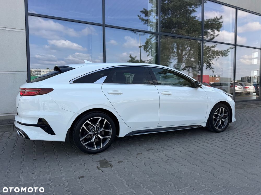 Kia ProCeed 1.6 CRDi GT Line DCT - 12