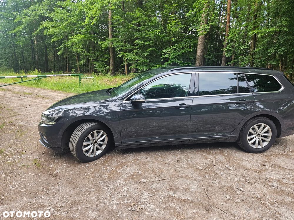 Volkswagen Passat 2.0 TDI EVO Business DSG - 2