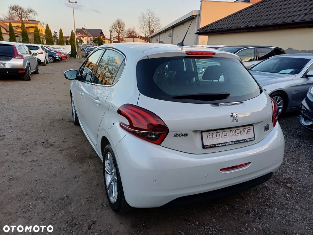 Peugeot 208 PureTech 110 Stop & Start Signature - 5