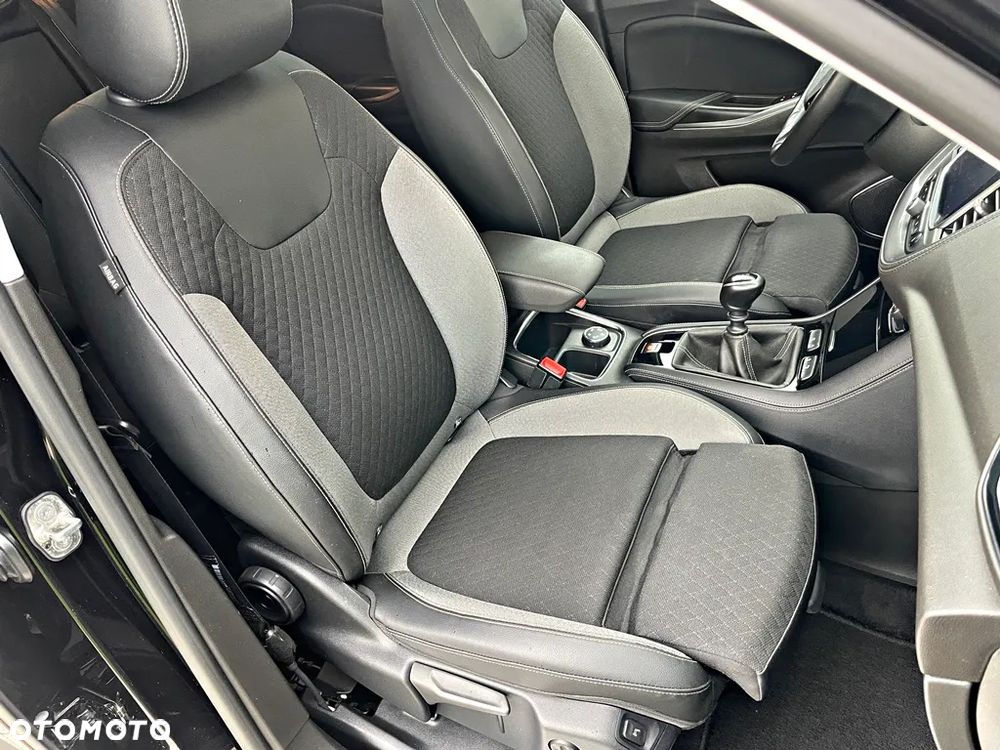 Opel Grandland X 1.2 Start/Stop Business INNOVATION - 27