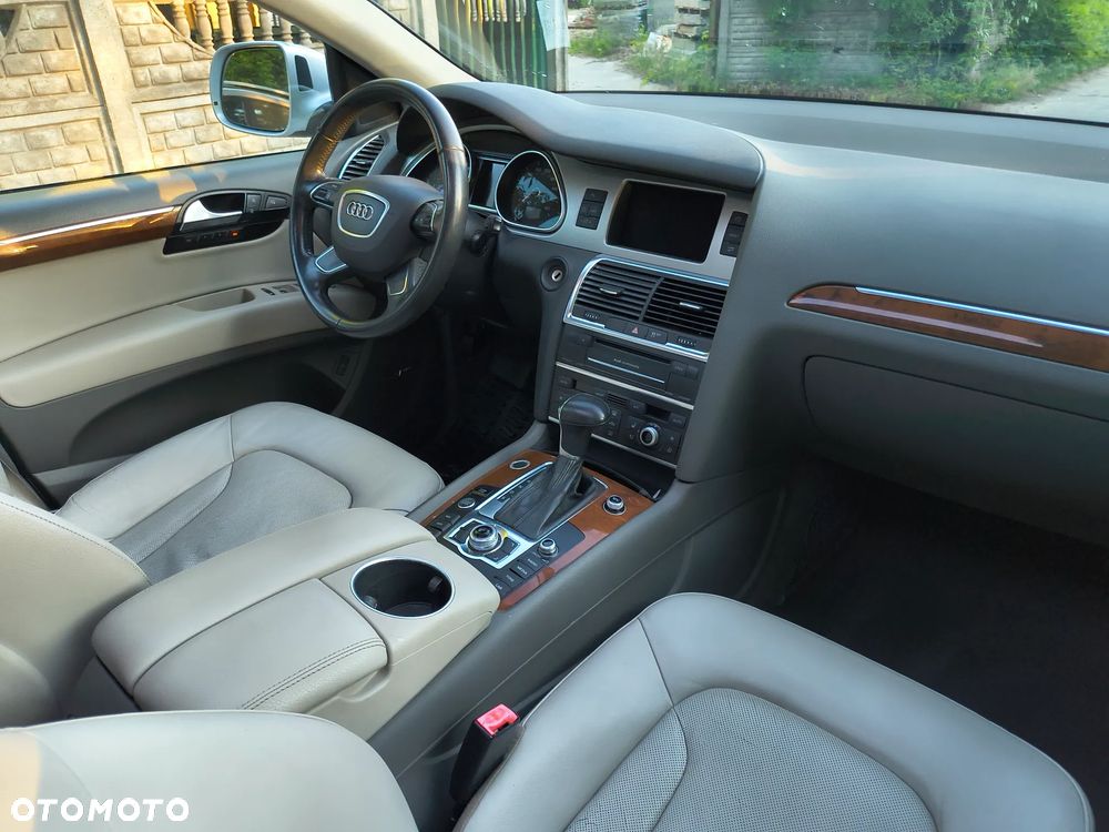 Audi Q7 3.0 TFSI Quattro Tiptronic - 33