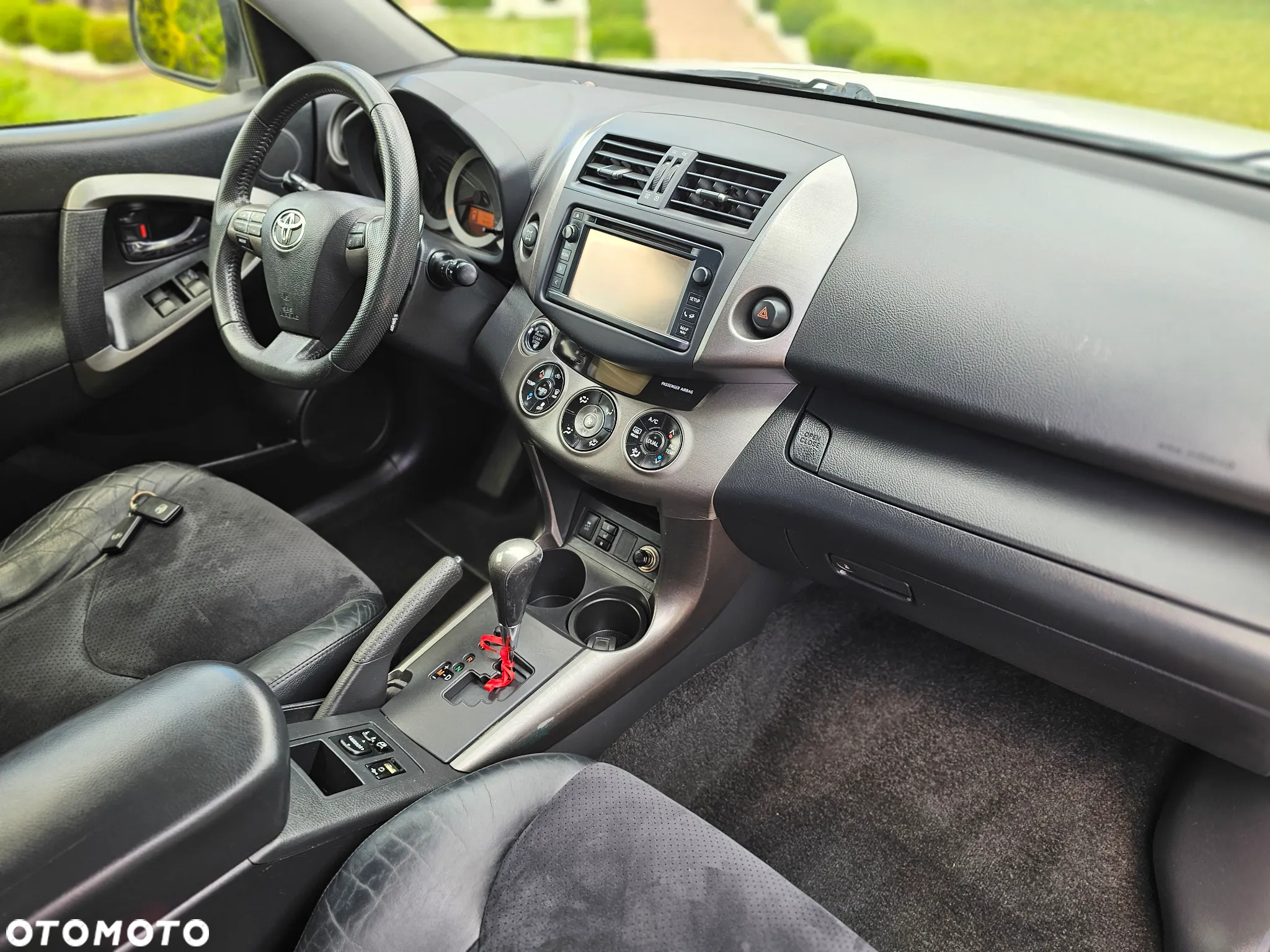 Toyota RAV4 2.2 D-4D 4x4 Automatik Executive - 8