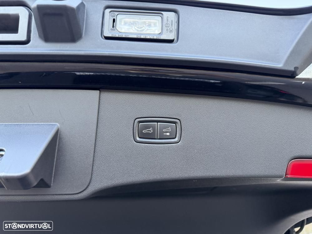 Porsche Cayenne Coupé E-Hybrid Platinum Edition - 34