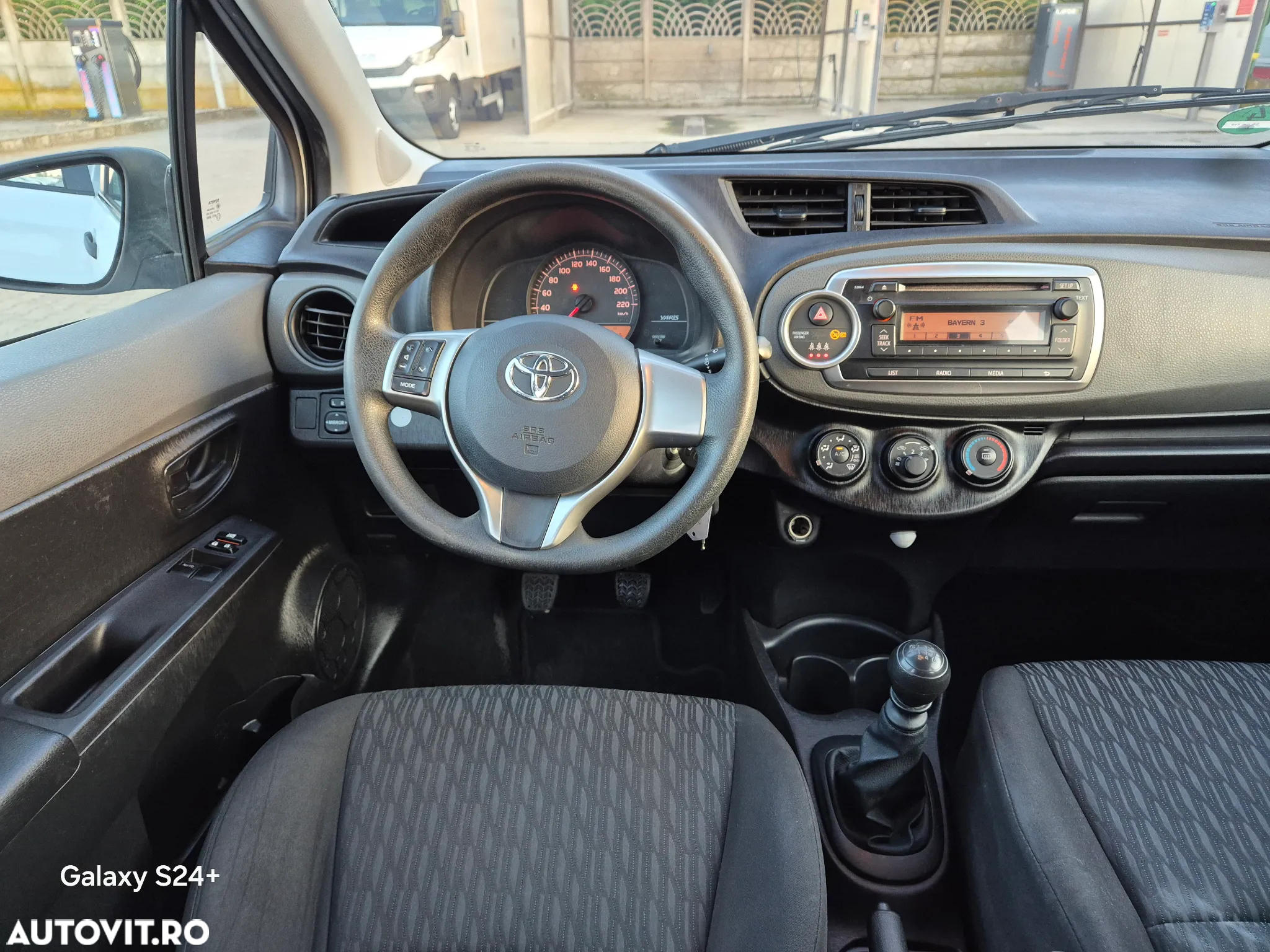 Toyota Yaris 1.4 D-4D Comfort - 6