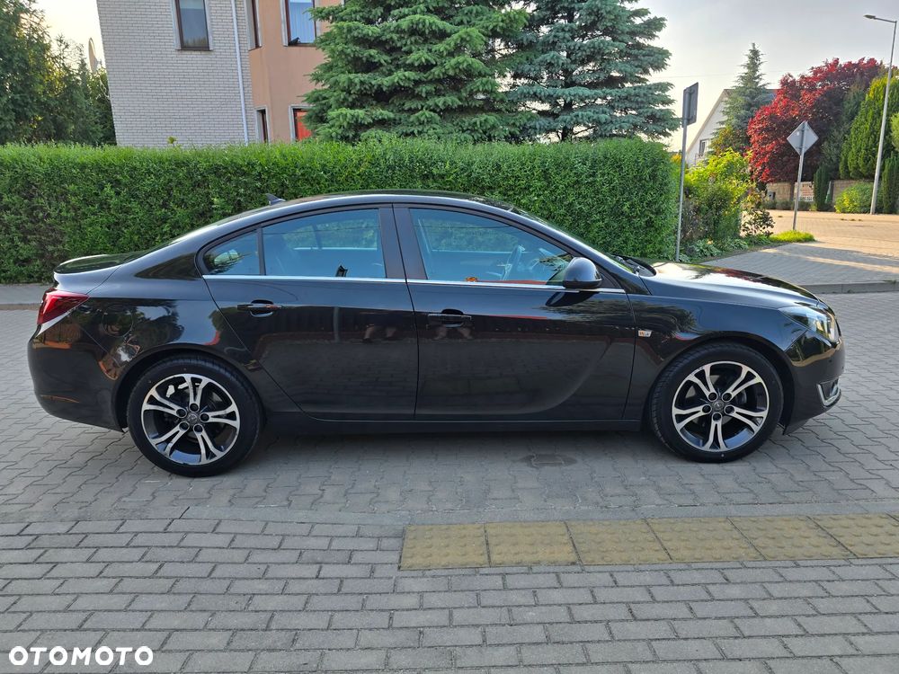 Opel Insignia - 11