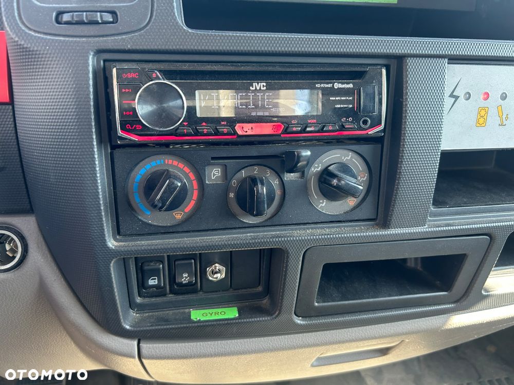Nissan Podnośnik Koszowy Zwyżka Palfinger P200AXE Izolowany kosz !!! 20 metrów 10 w Bok UDT! Jak Wumag Ruthmann multitel Gsr - 10