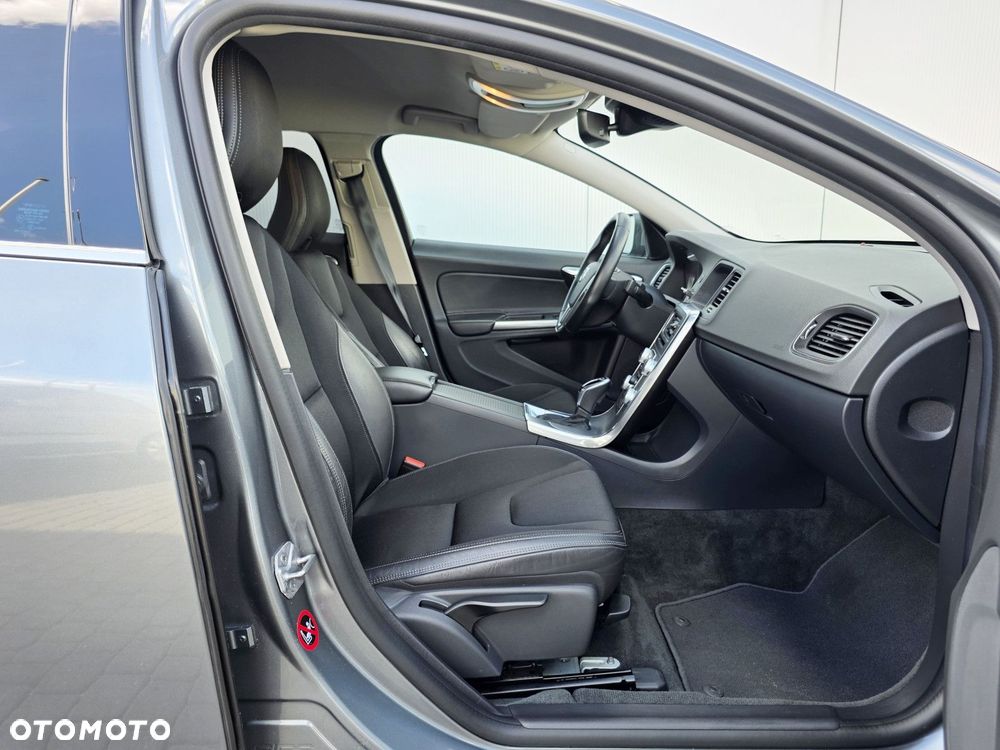 Volvo S60 - 18