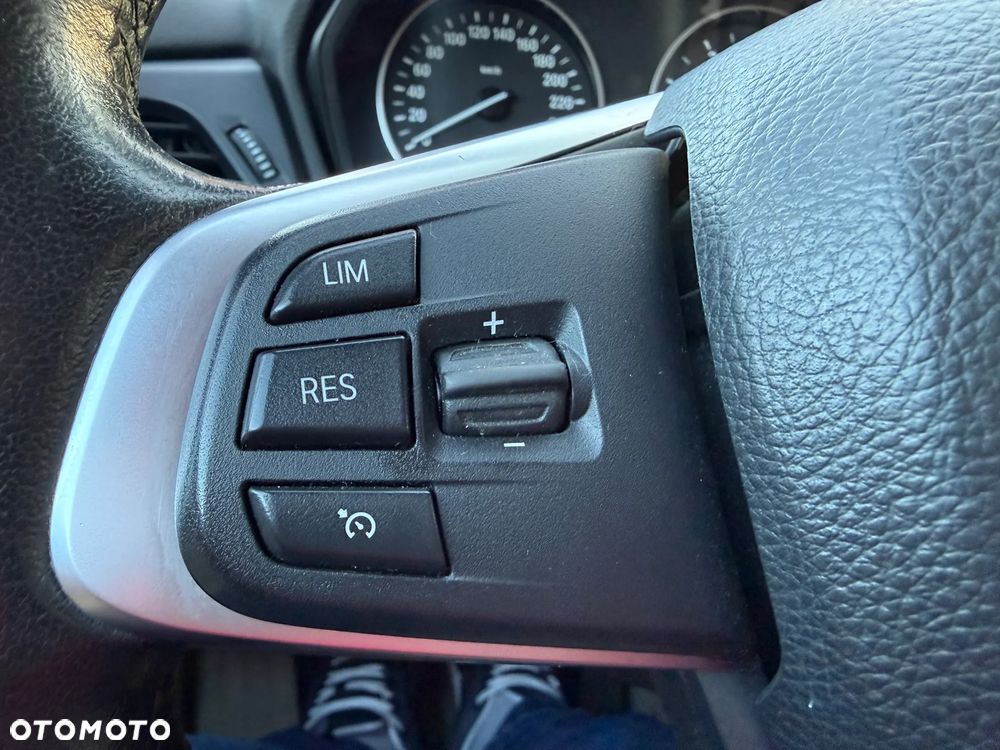 BMW Seria 2 216d Luxury Line - 24