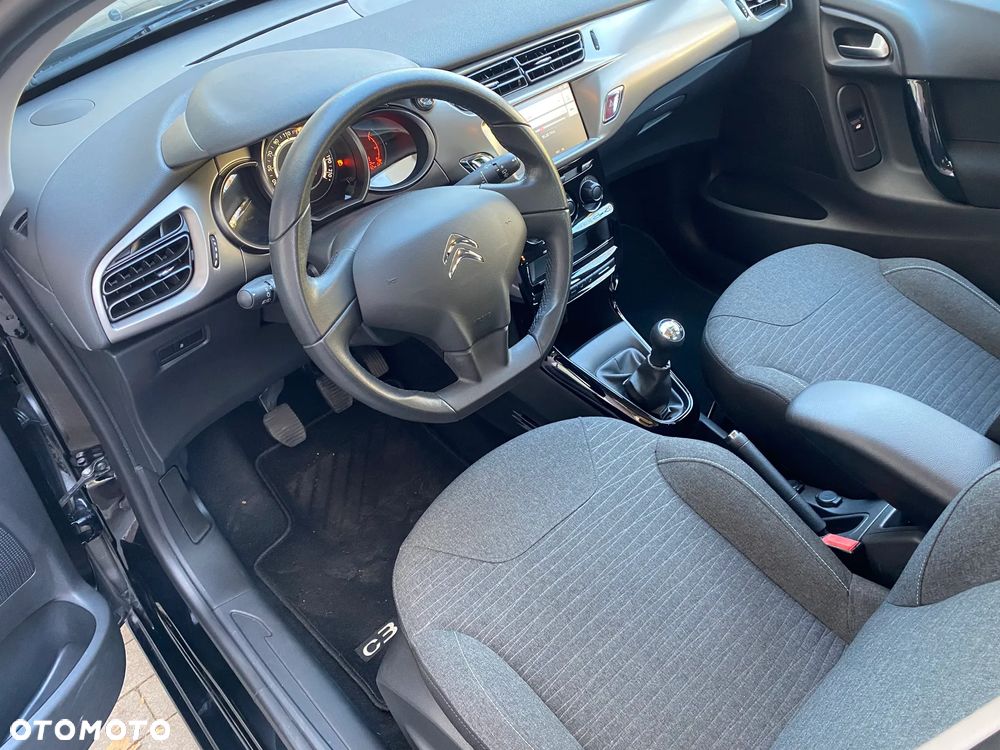 Citroën C3 Pure Tech VTi 82 Exclusive - 17