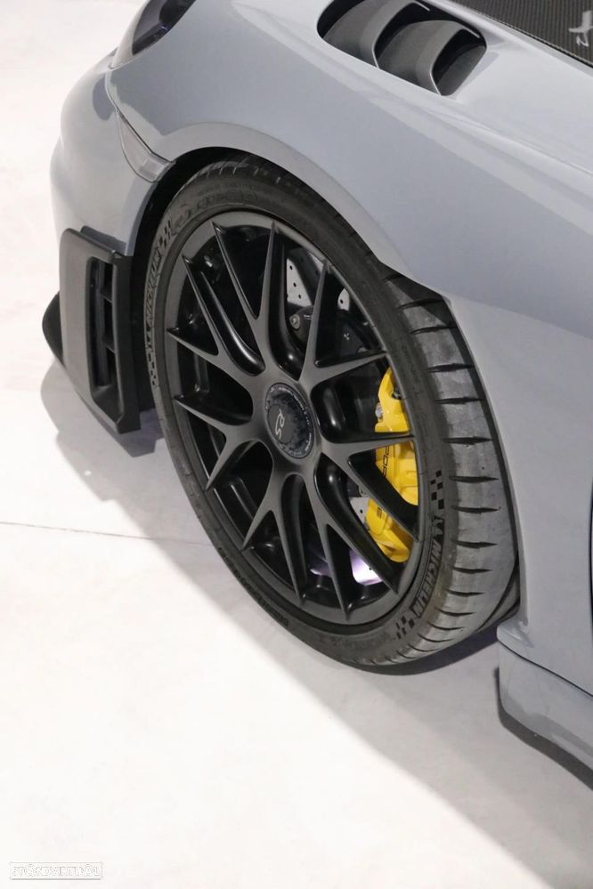 Porsche 718 Cayman - 9