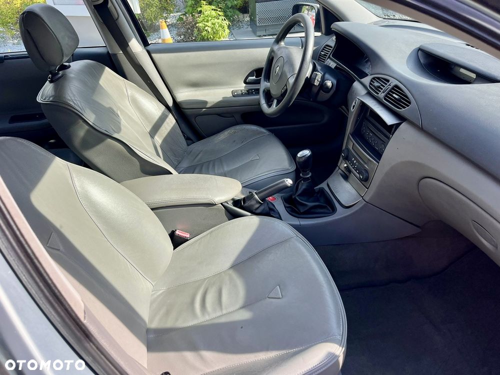 Renault Laguna - 12
