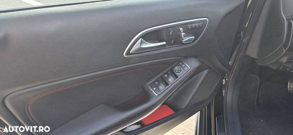 Mercedes-Benz A 45 AMG 4Matic AMG Speedshift 7G-DCT - 20