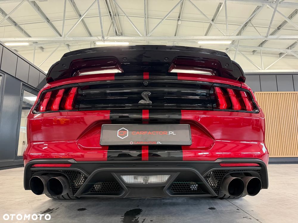 Ford Mustang - 11