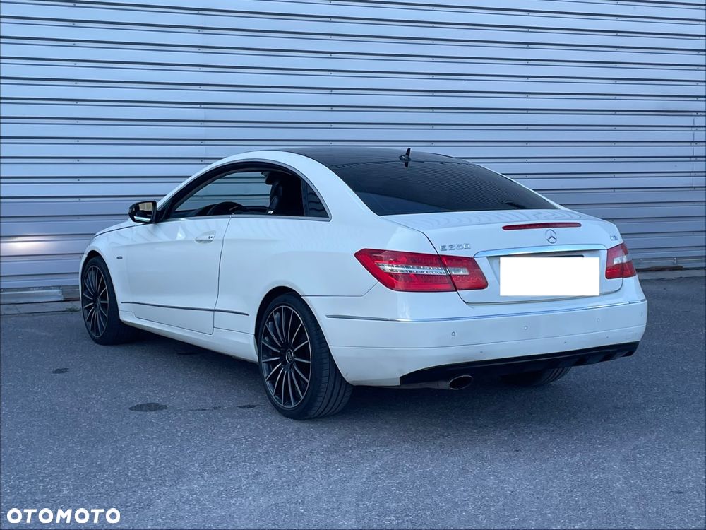 Mercedes-Benz Klasa E 250 CDI 7G-TRONIC - 6
