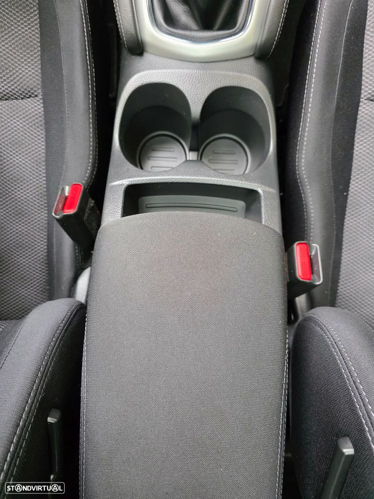 Nissan Qashqai 1.5 dCi N-Connecta 18 - 41