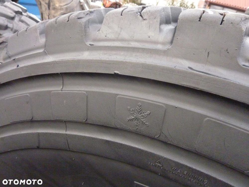 Opona używana przemysłowa 17.5R25 TECHKING SNOWKING 1000zł W2206 - 7
