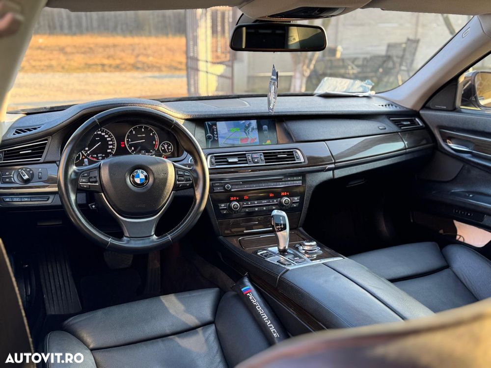 BMW Seria 7 730d Aut. - 6