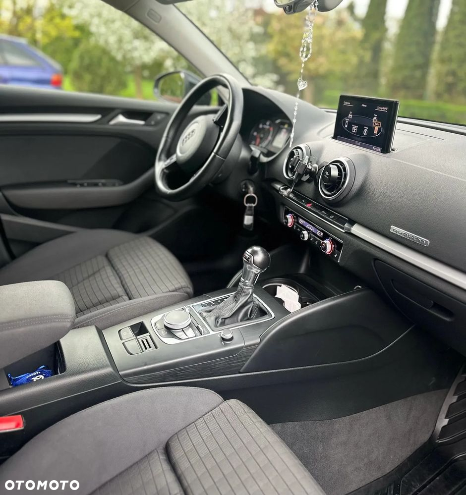 Audi A3 2.0 TDI Sportback (clean diesel) quattro S tronic Attraction - 11