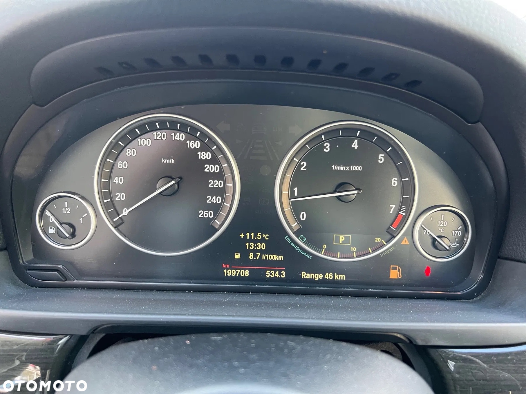 BMW Seria 5 523i Sport-Aut - 12