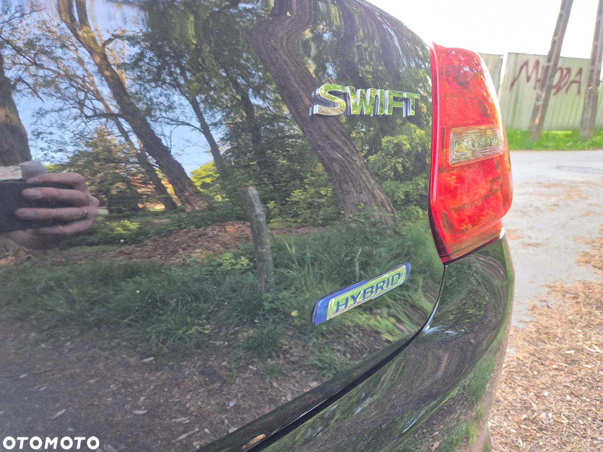 Suzuki Swift 1.2 Dualjet SHVS Premium CVT - 26