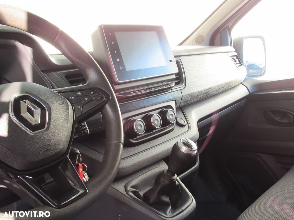 Renault Trafic Combi 2.0 Blue dCi 110 S&S L1 8+1 Life - 25