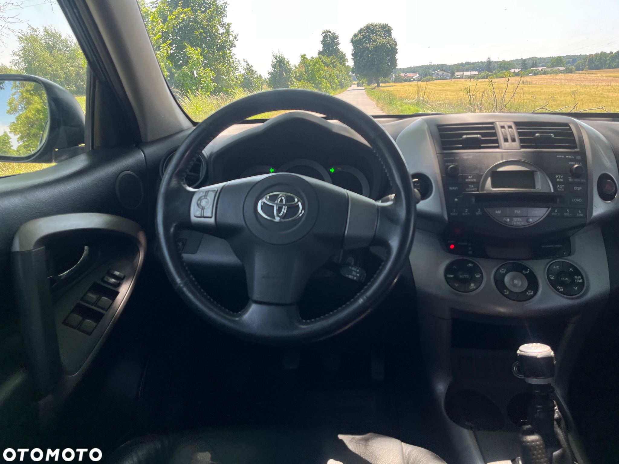 Toyota RAV4 2.2 D-4D 4x4 - 12