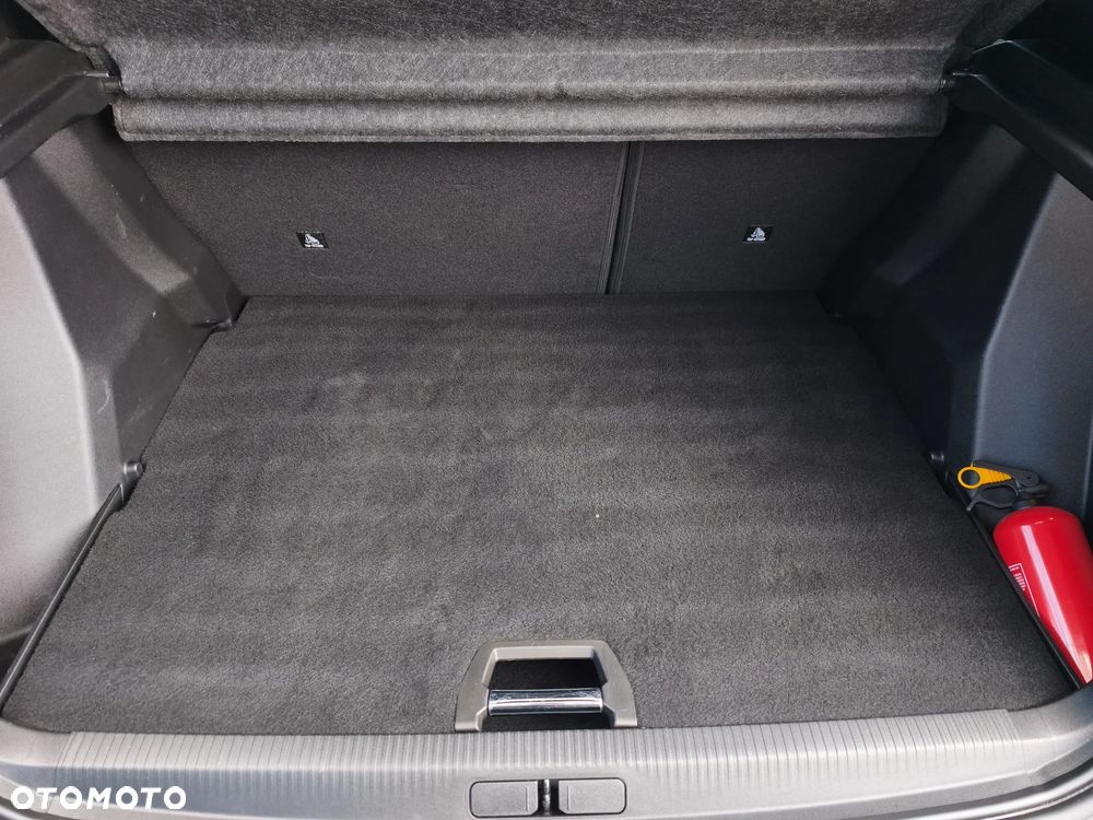 Peugeot 2008 PureTech mHEV GT E-DCS6 - 18