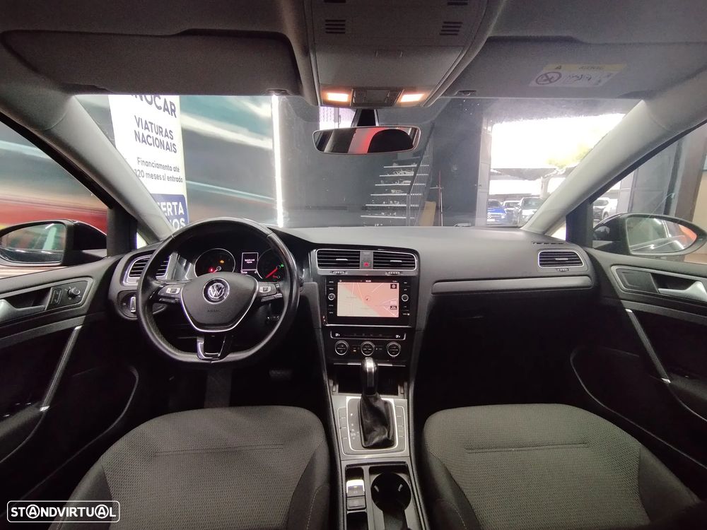 VW Golf Variant 2.0 TDi R-Line DSG - 14